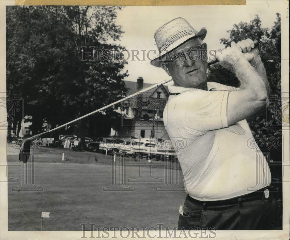 1985 Press Photo Merton L. &quot;Mid&quot; O&#39;Hare, Golfer- Historic Images