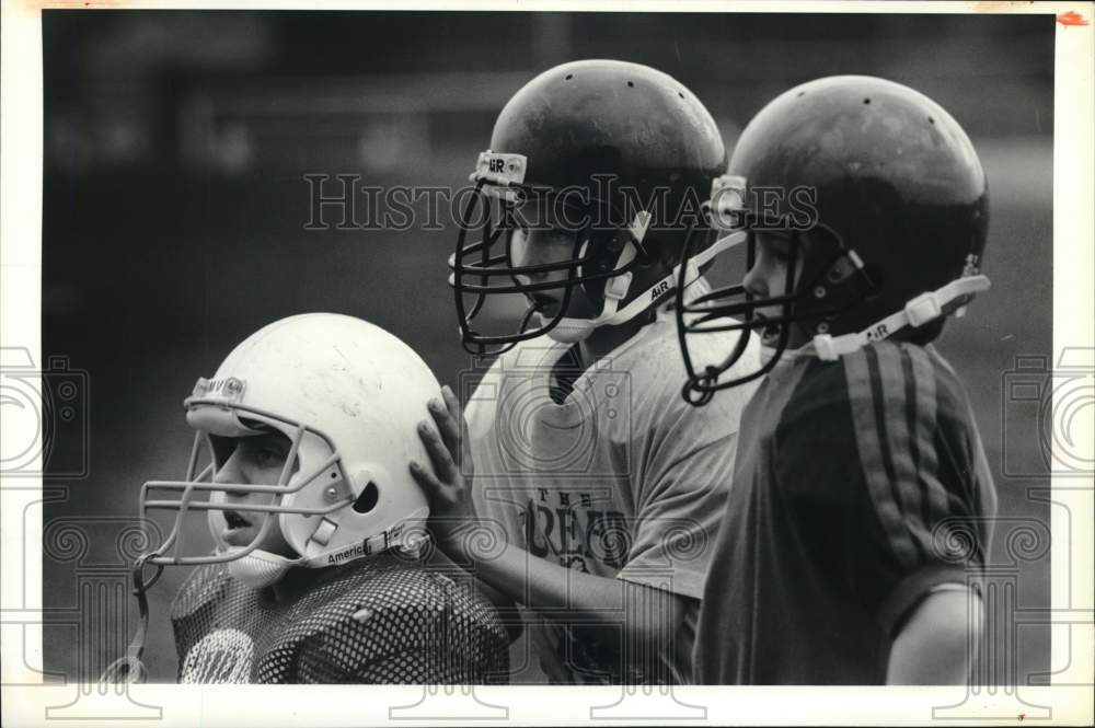 1991 Press Photo Andy Augustine, Tim Cordell, Will Marzolf, Chittenango Football- Historic Images