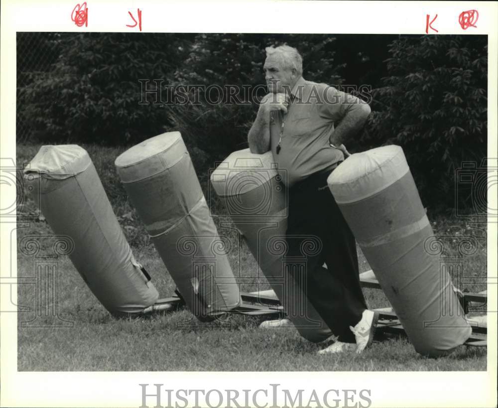 1990 Press Photo Syracuse University Football Dick MacPherson- Historic Images