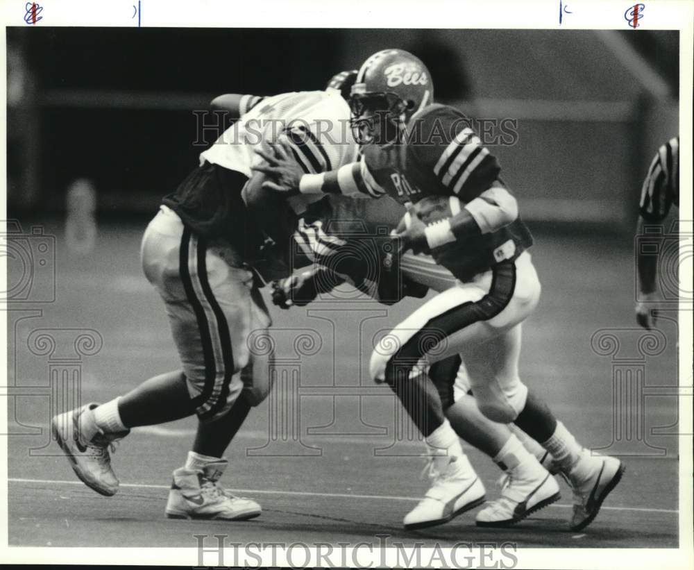 1989 Press Photo Dana MacDonald in Baldwinsville versus Henninger Football Game- Historic Images