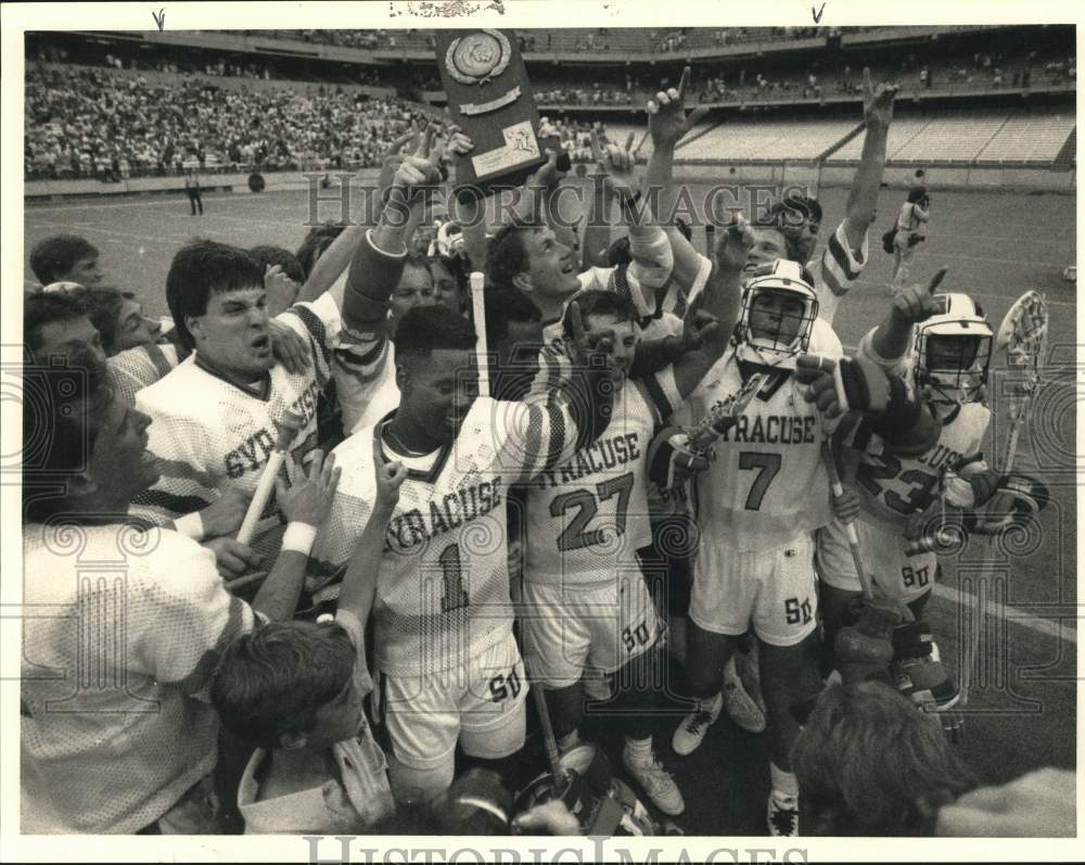 1988 Press Photo Syracuse University Lacrosse Celebration in Carrier Dome- Historic Images