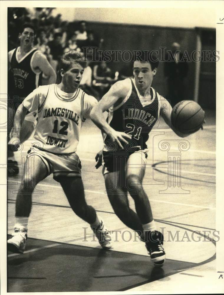 1988 Press Photo Basketball Players Andy Boland and Ted Kilamm at Game- Historic Images