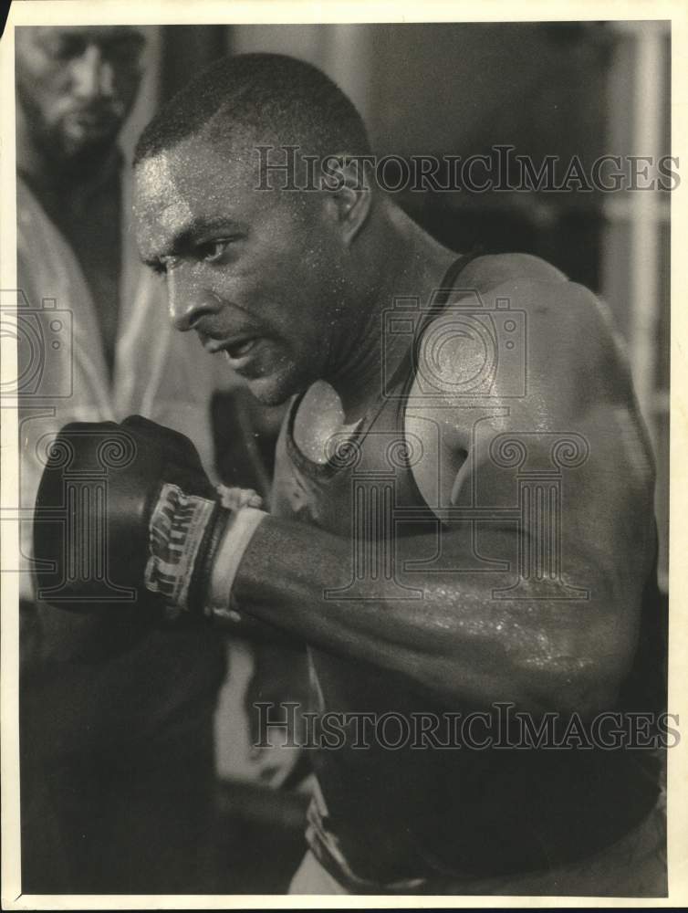 1987 Press Photo Boxer Ray Williams- Historic Images