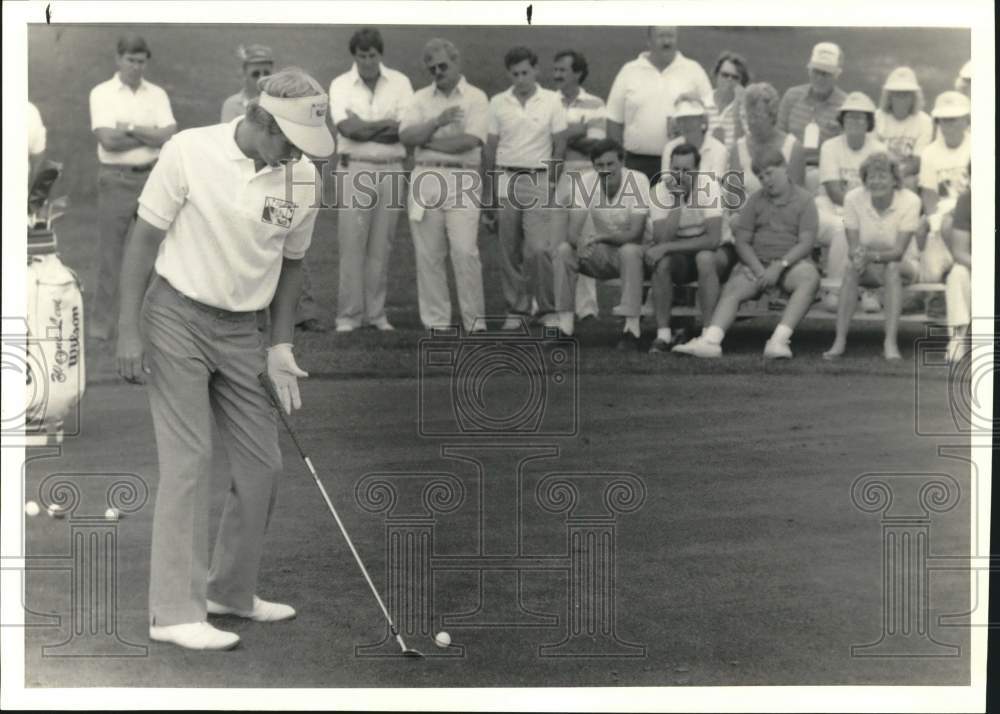 1987 Press Photo Wayne Levi at Foxfire Golf and Tennis Club Golf Clinic- Historic Images