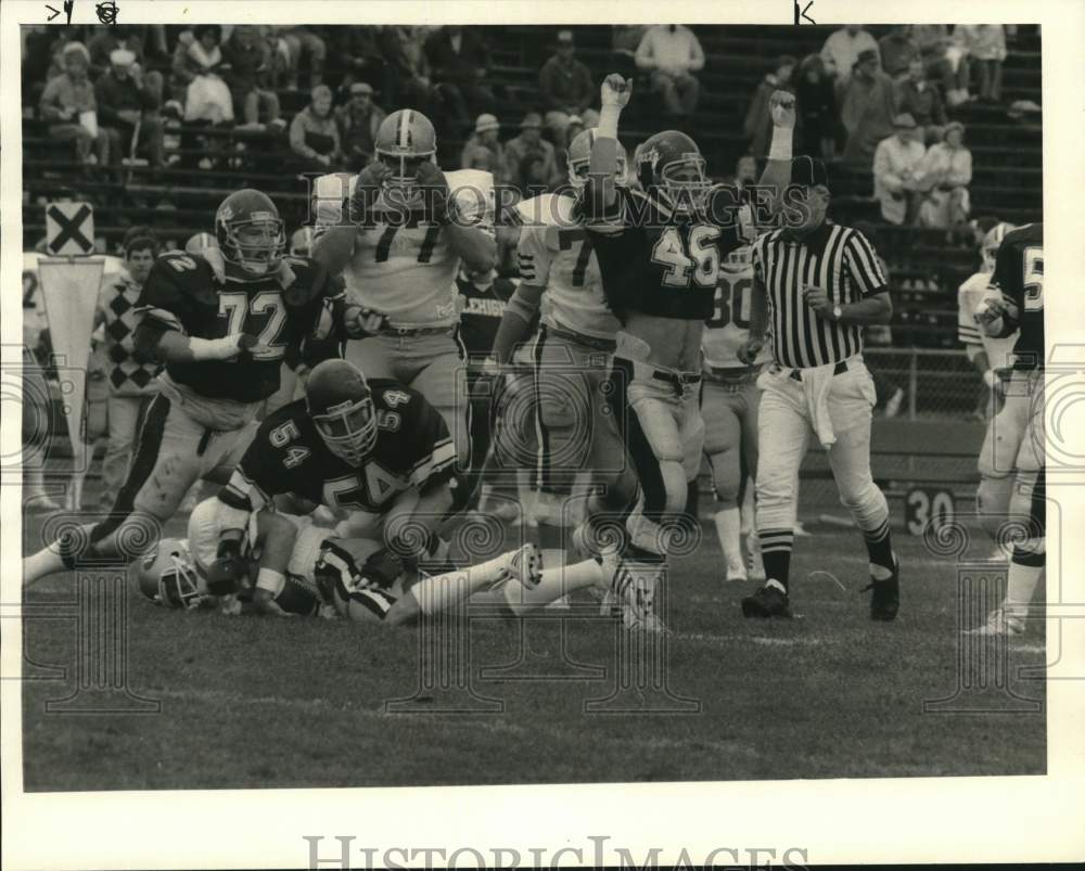 1986 Press Photo Colgate University Football Players at Lehigh Game- Historic Images