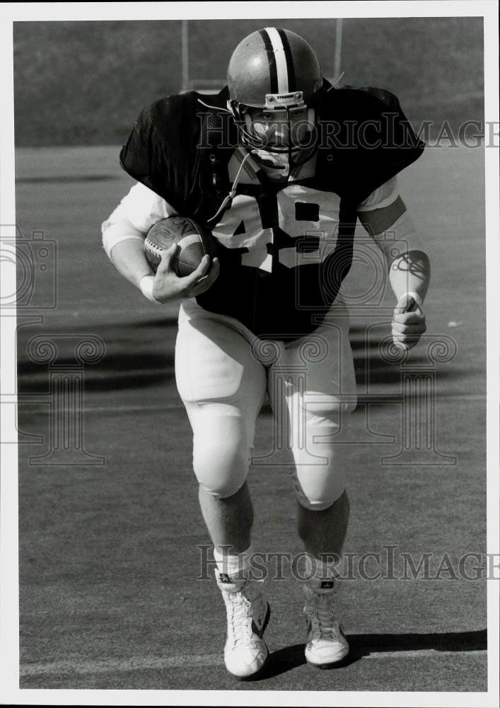 1989 Press Photo Syracuse University football player Marty Coyne, #49.- Historic Images