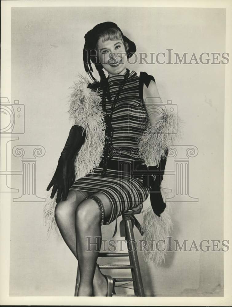 1961 Press Photo Gladys Holland in &quot;The Roaring 20&#39;s&quot; - syx00310- Historic Images