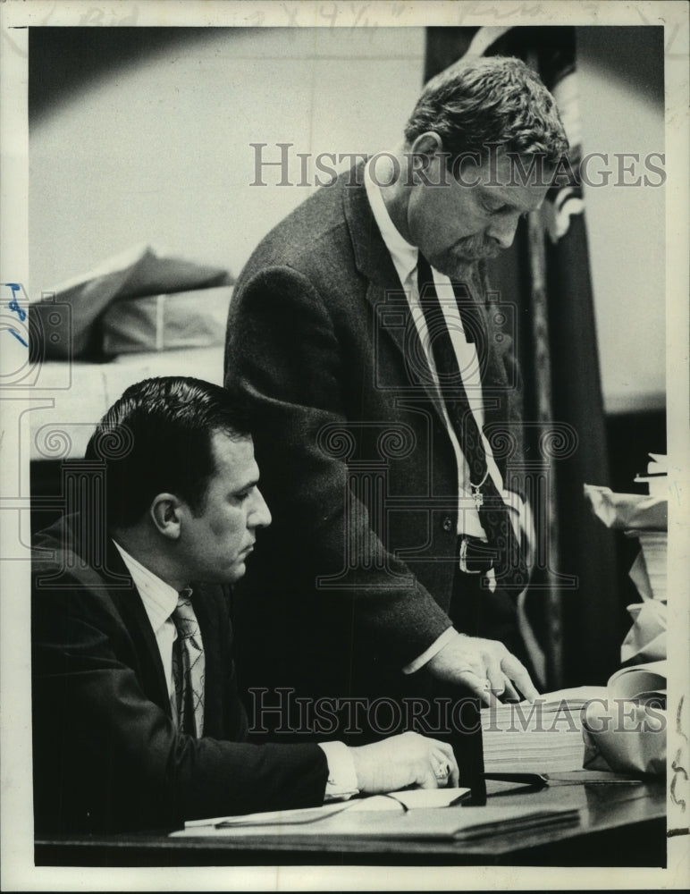 Load image into Gallery viewer, 1973 Press Photo Fred J. Wurtenberger &amp; William Bonner, Rensselaer, New York
