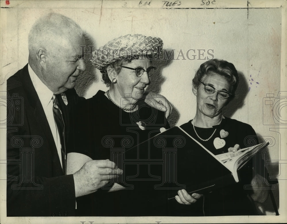 1966 Press Photo Albany, New York Memorial Hospital Auxiliary party - tua01978- Historic Images