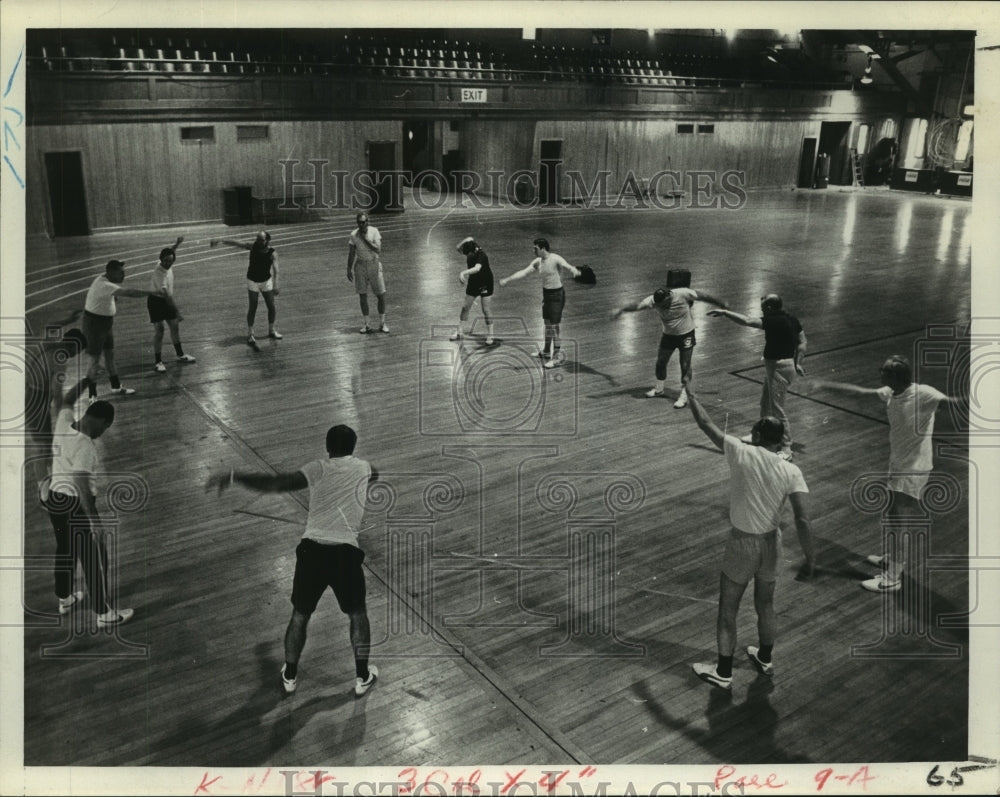 1973 Press Photo New York State Education Department employees exercising- Historic Images