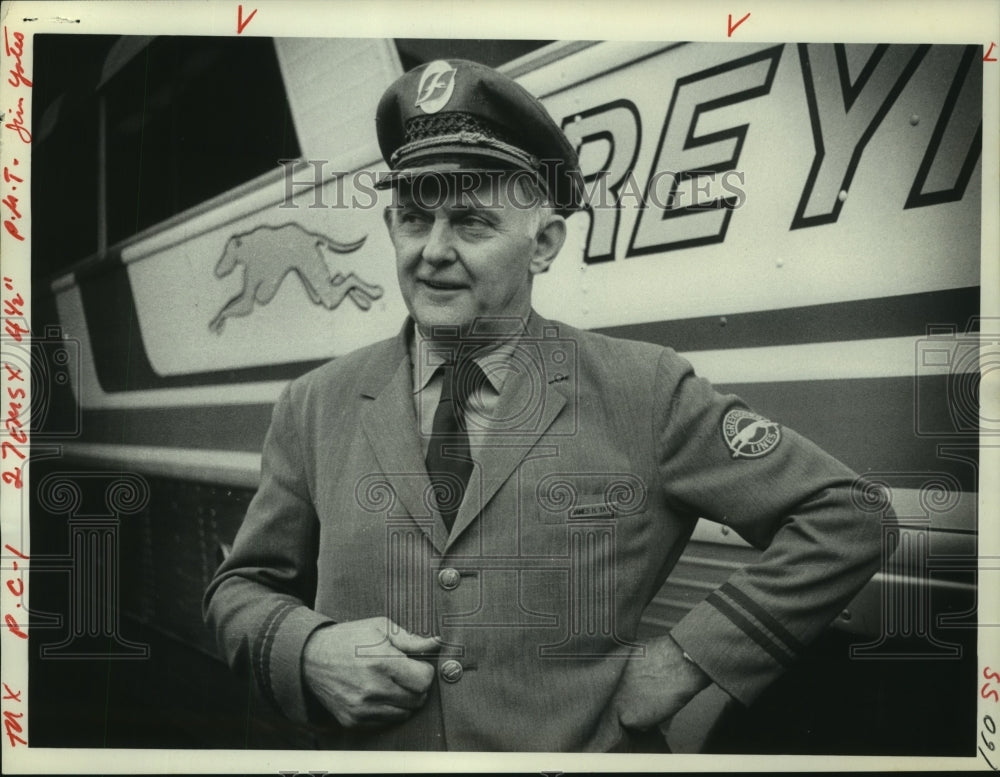1975 Press Photo Jim Yates, Greyhound Bus Driver - tua02712- Historic Images