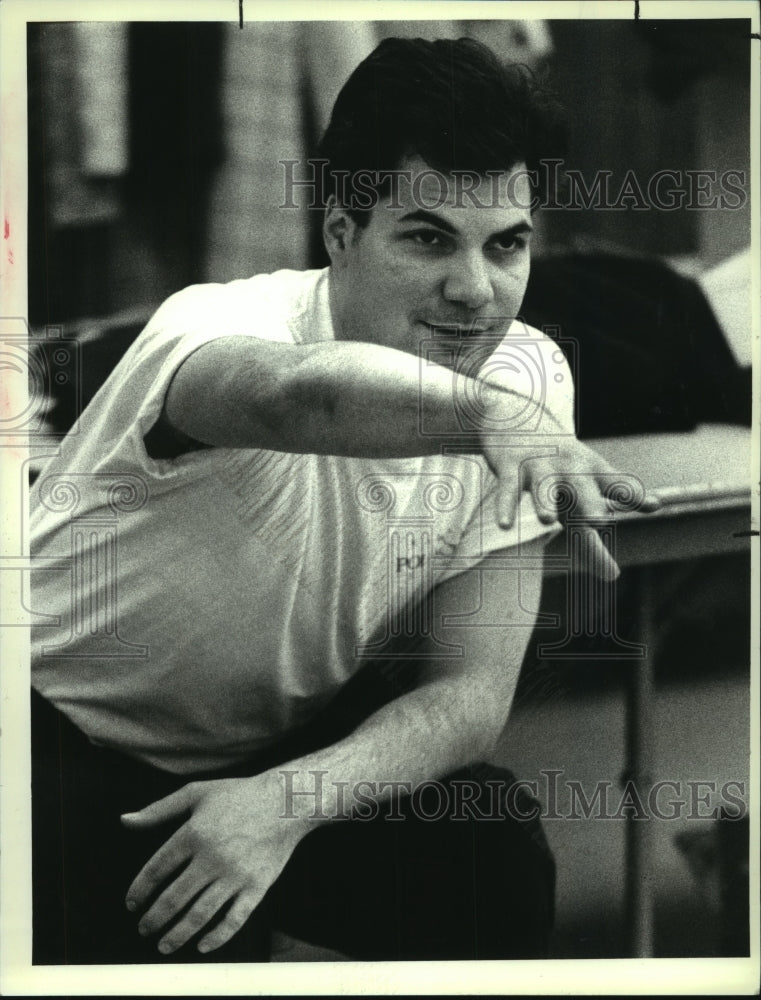 1989 Press Photo David Holdgrive directs "Angelina" rehearsal in Cohoes, NY- Historic Images