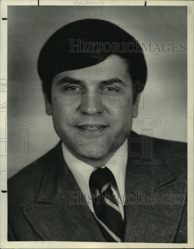 1972 Press Photo Bernard Zovistoski - tua03139
