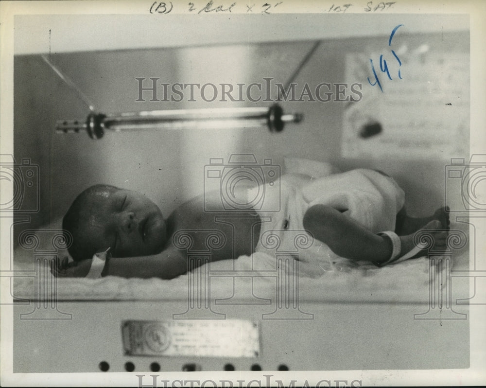 1963 Press Photo Whitney Triplets Baby - tua05026- Historic Images