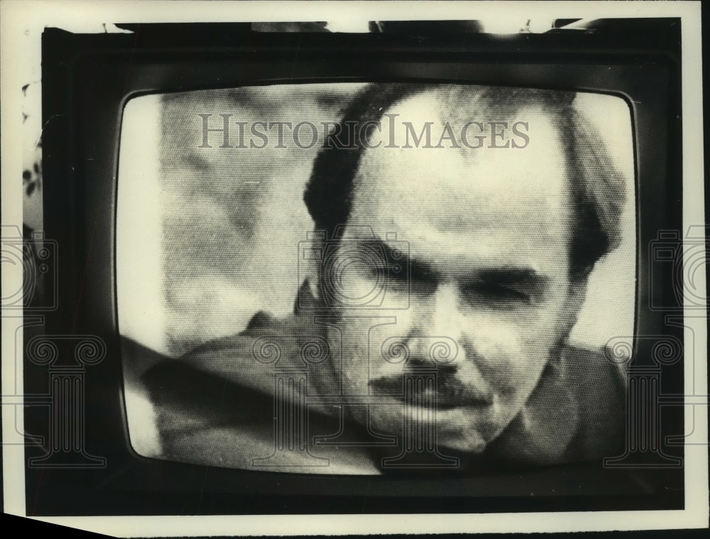 Press Photo TV screen showing singer Slim Whitman - tua05189- Historic Images