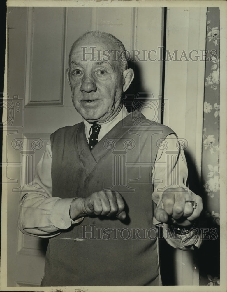 1961 Press Photo Former pugilist Gobez White - tua06202- Historic Images