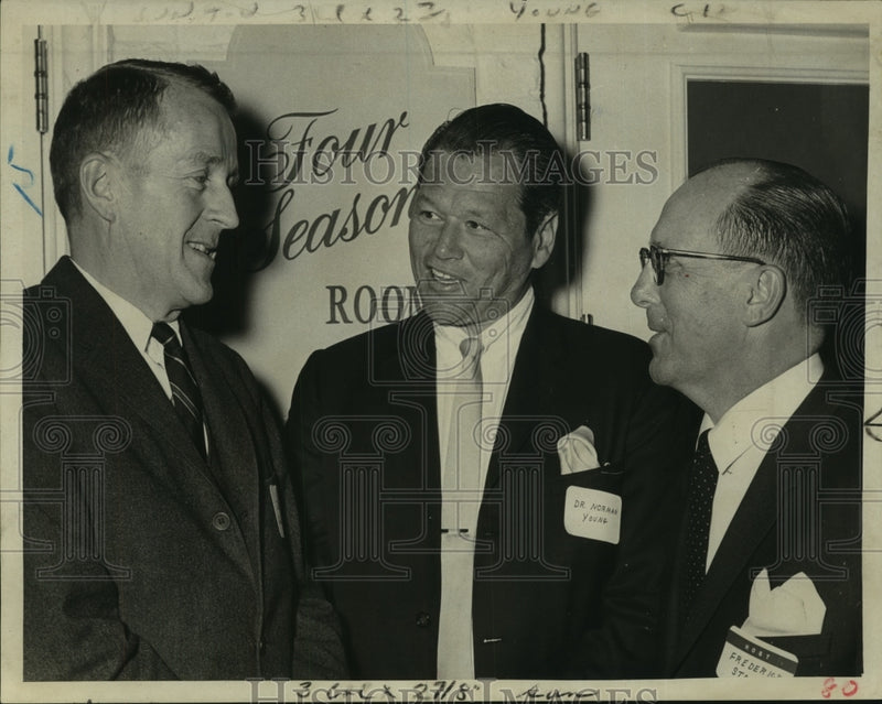Load image into Gallery viewer, 1967 Press Photo Dr. Norman Young - tua06602
