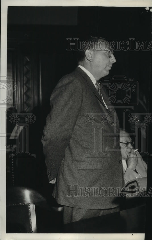 1958 Press Photo Albany, New York merchant Charles C. Wing - tua07166