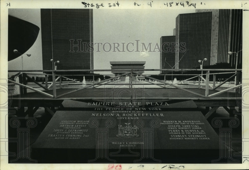 1978 Press Photo Monument honoring New York Governor Rockefeller on Albany plaza