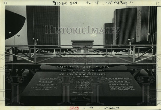 1978 Press Photo Monument honoring New York Governor Rockefeller on Albany plaza