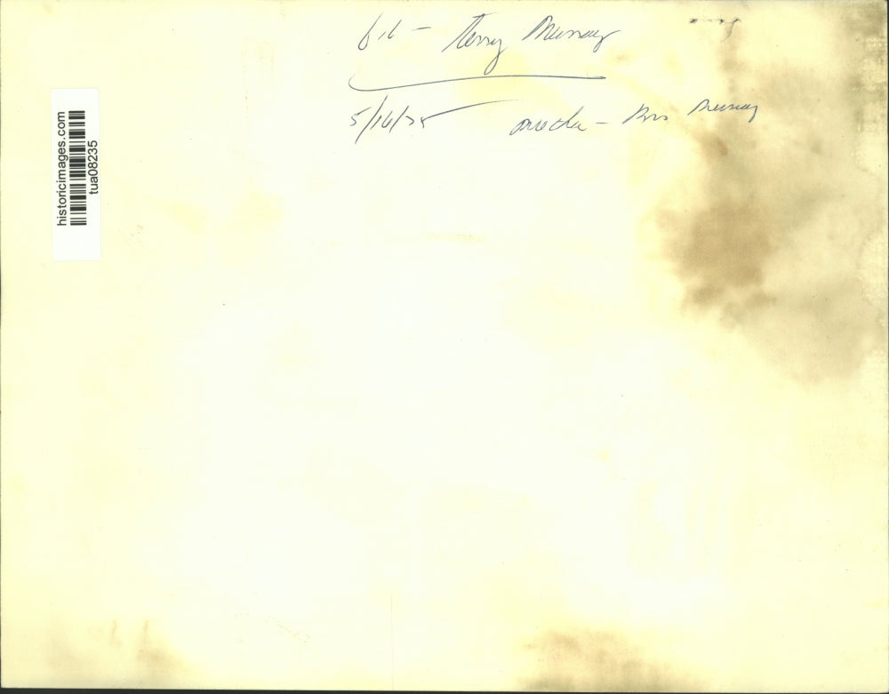 1975 Press Photo Terry Murray with Mrs. Murray - tua08235