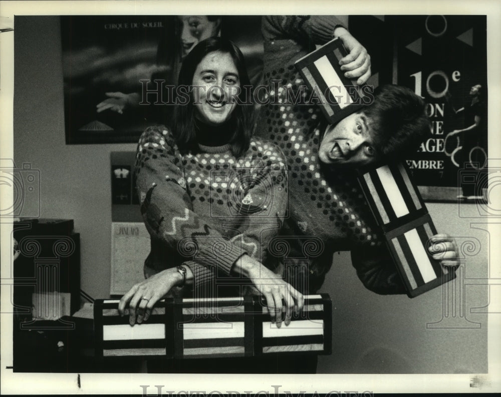 1989 Press Photo Joe Murray & fiance Susan Kirby in Saratoga Springs, New York- Historic Images