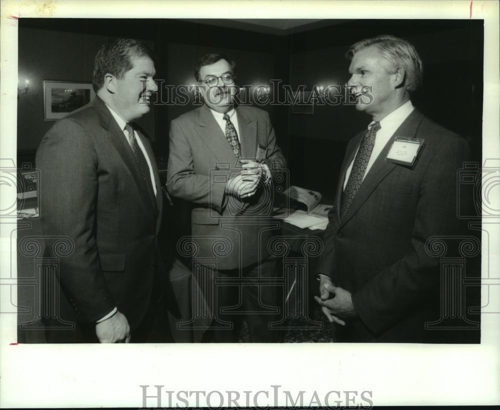 1995 Press Photo Men at Newspaper Publishers Association Convention, New York- Historic Images