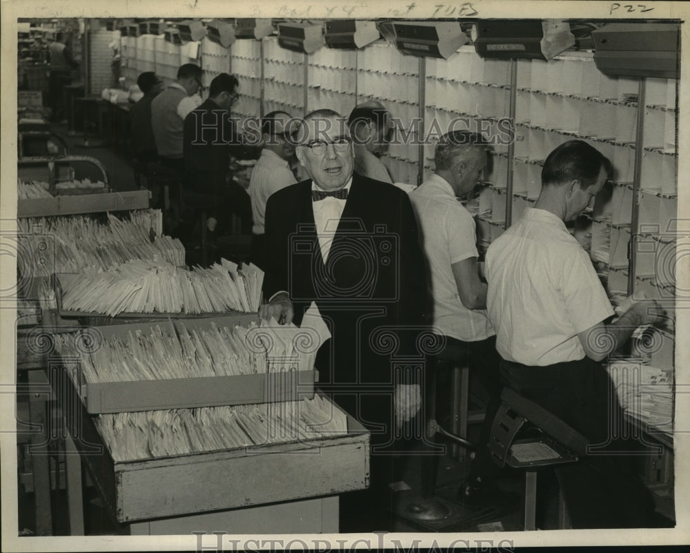 1965 Press Photo Albany, New York Postmaster John Murray in mail sorting room