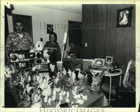 1987 Press Photo Shirley Nadiair with Knick Knacks, Plattsburgh - tua08508- Historic Images