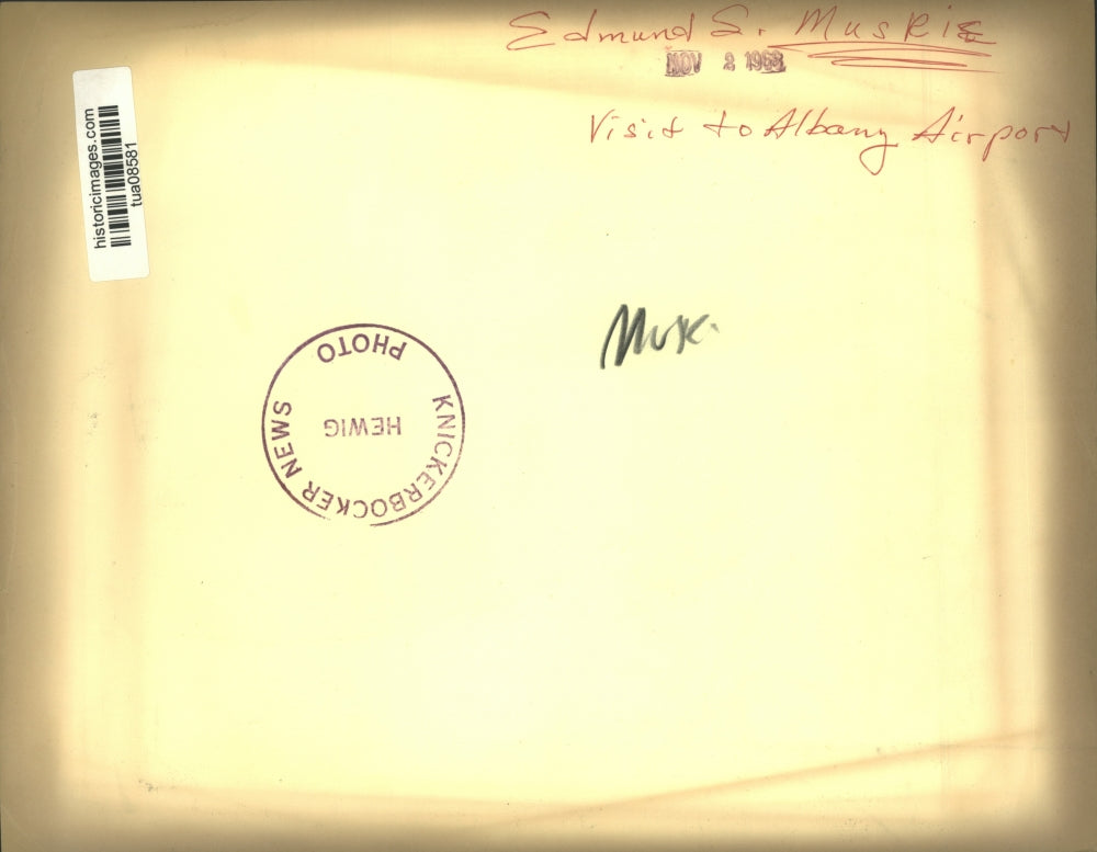 1968 Press Photo Maine Senator Edmund S. Muskie visits Albany, New York Airport