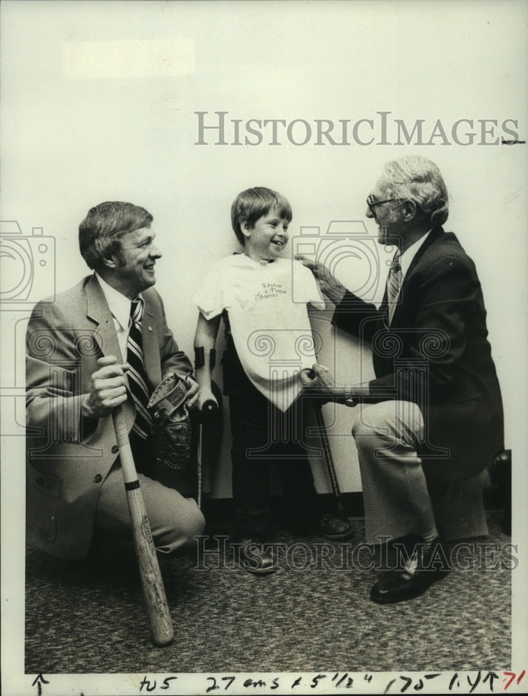 1980 Press Photo Tommy Mullarkey with Frank Heller & Frank Oropallo in New York- Historic Images