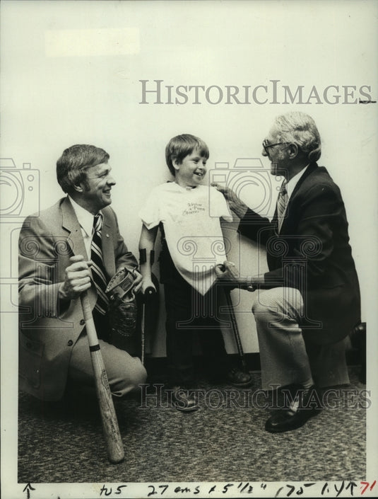 1980 Press Photo Tommy Mullarkey with Frank Heller & Frank Oropallo in New York- Historic Images