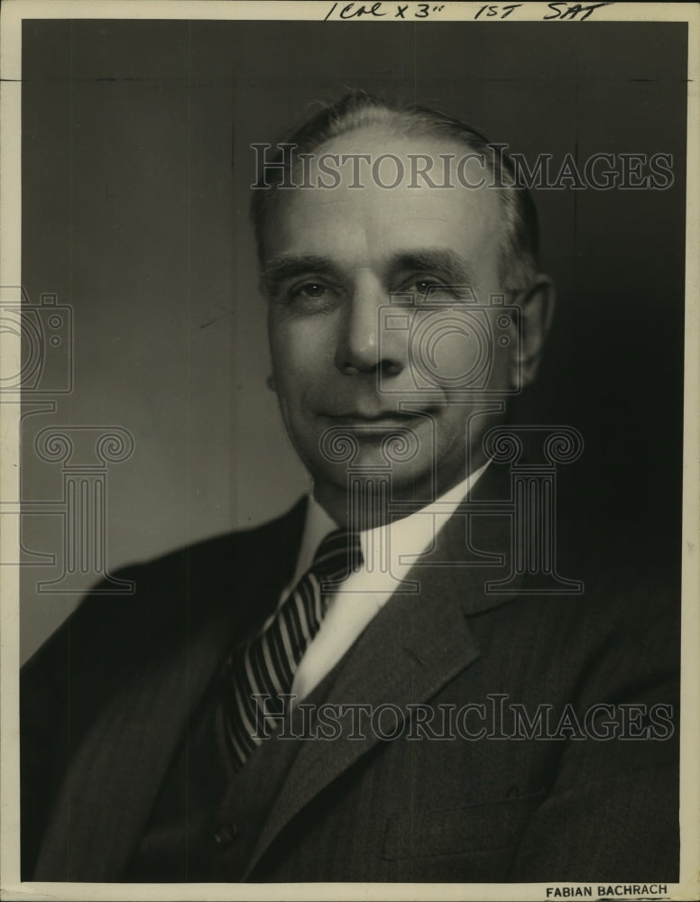 Load image into Gallery viewer, 1964 Press Photo Harvard University Music Professor G. Wallace Woodworth

