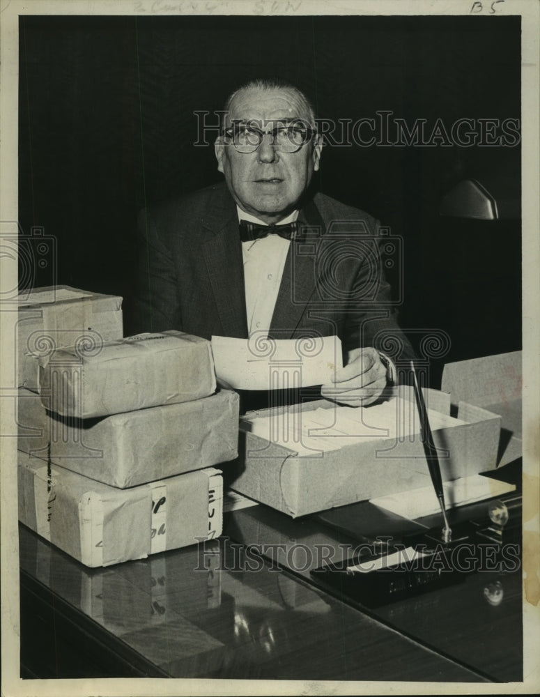 Load image into Gallery viewer, 1966 Press Photo Albany, New York Postmaster John J. Murray in his office
