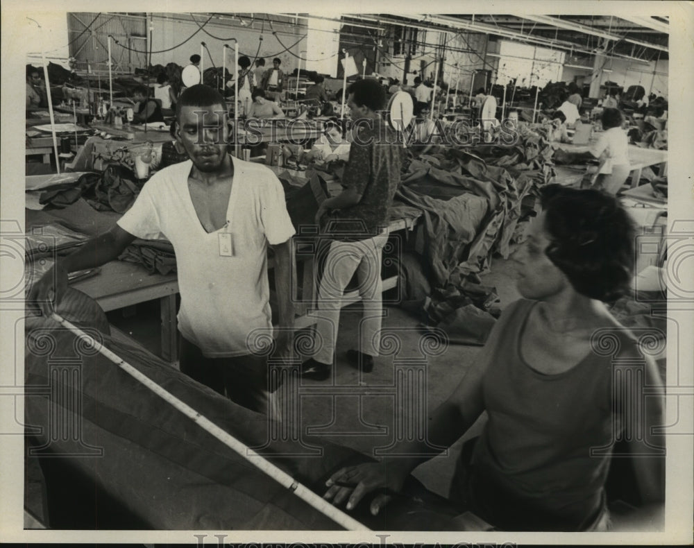 1967 Press Photo Workers manufacture military tents in Watts, California factory- Historic Images