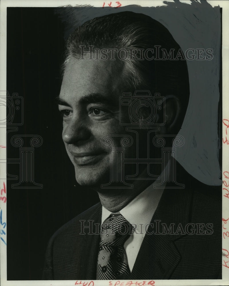 Load image into Gallery viewer, 1973 Press Photo Sal Mosher - tua10120

