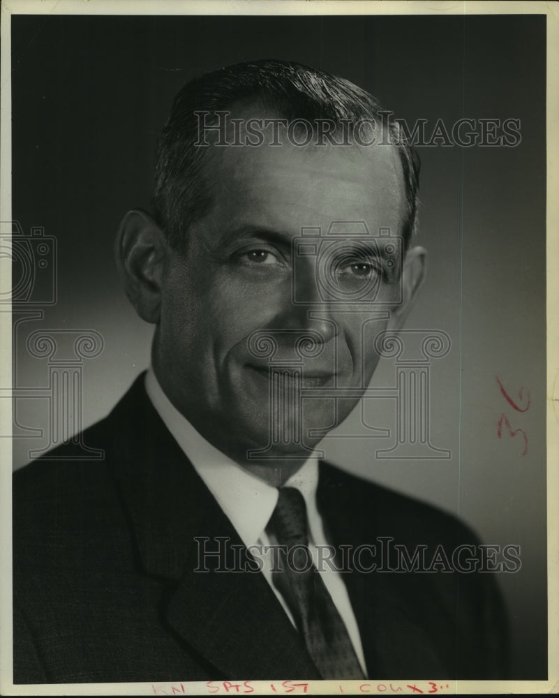 1963 Press Photo Ernest B. Morris, Albany, New York - tua10242