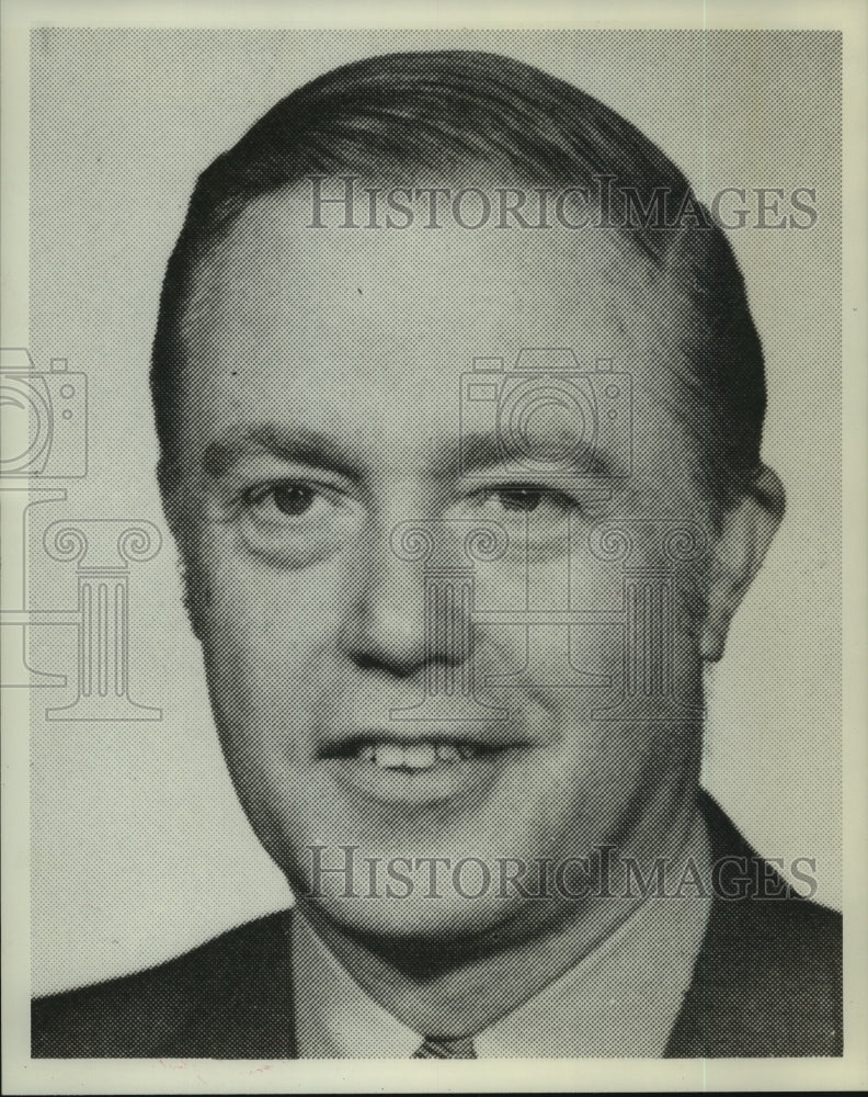 1975 Press Photo K.E. Mortenson - tua10271