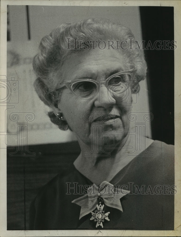1969 Press Photo Mrs. Helen Moore, Albany, New York - tua10369