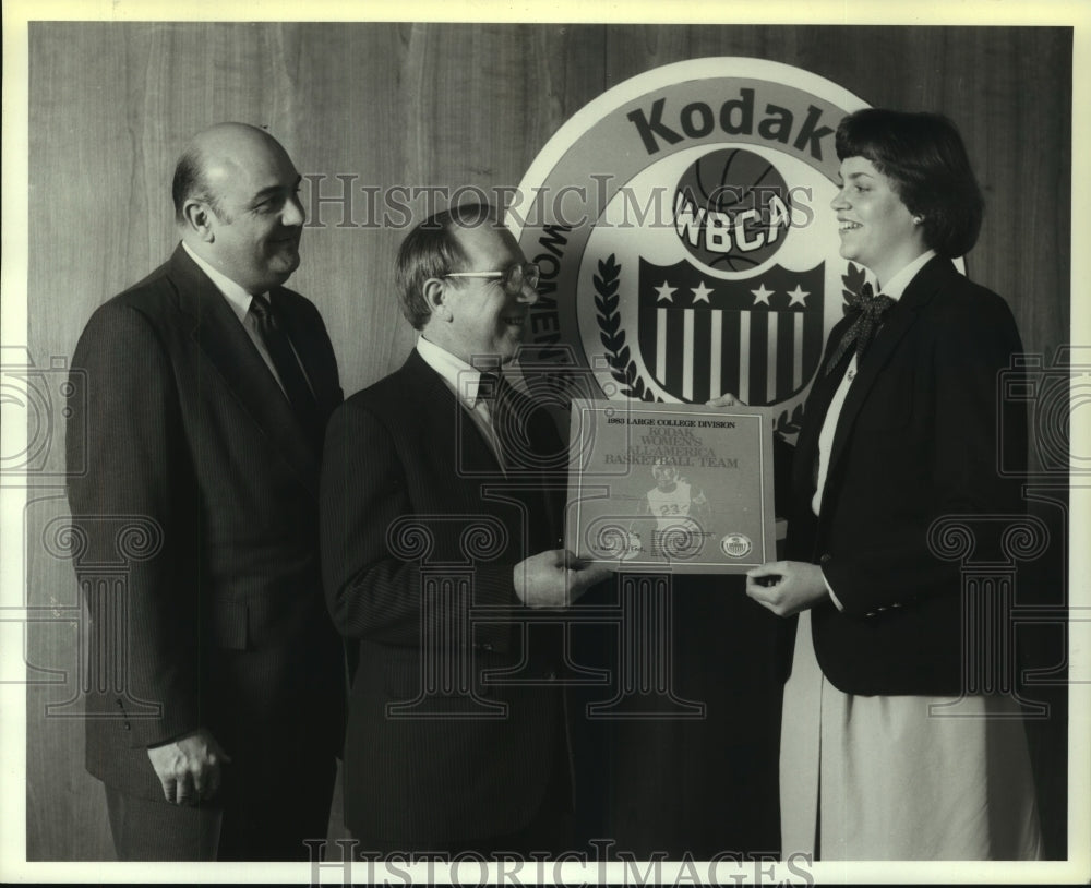 1983 Press Photo Robin Murtensen & others, Women's All American Basketball Team- Historic Images