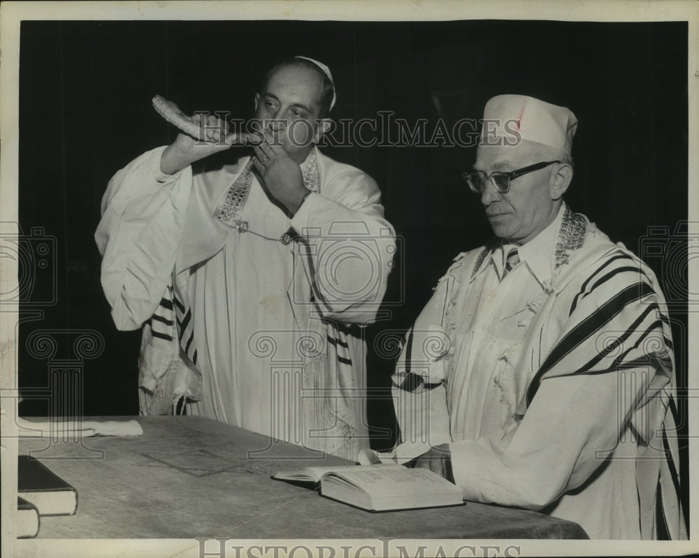 1960 Press Photo Morris Eson &amp; Leo Mordkoff, Rosh Hashanah at Temple Israel