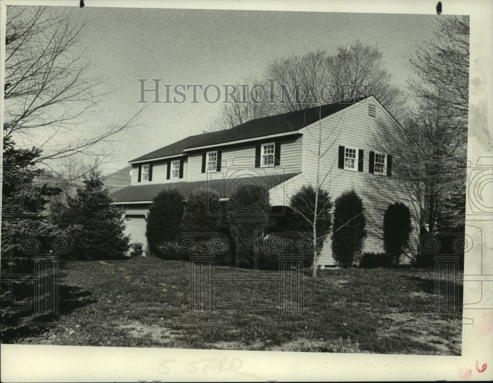 1981 Press Photo Robert J Morgade's House, 13 Pexwood Drive in Delmer