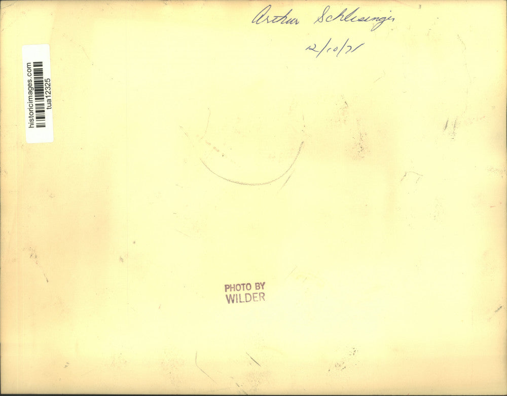 1971 Press Photo Arthur Schlesinger - tua12325