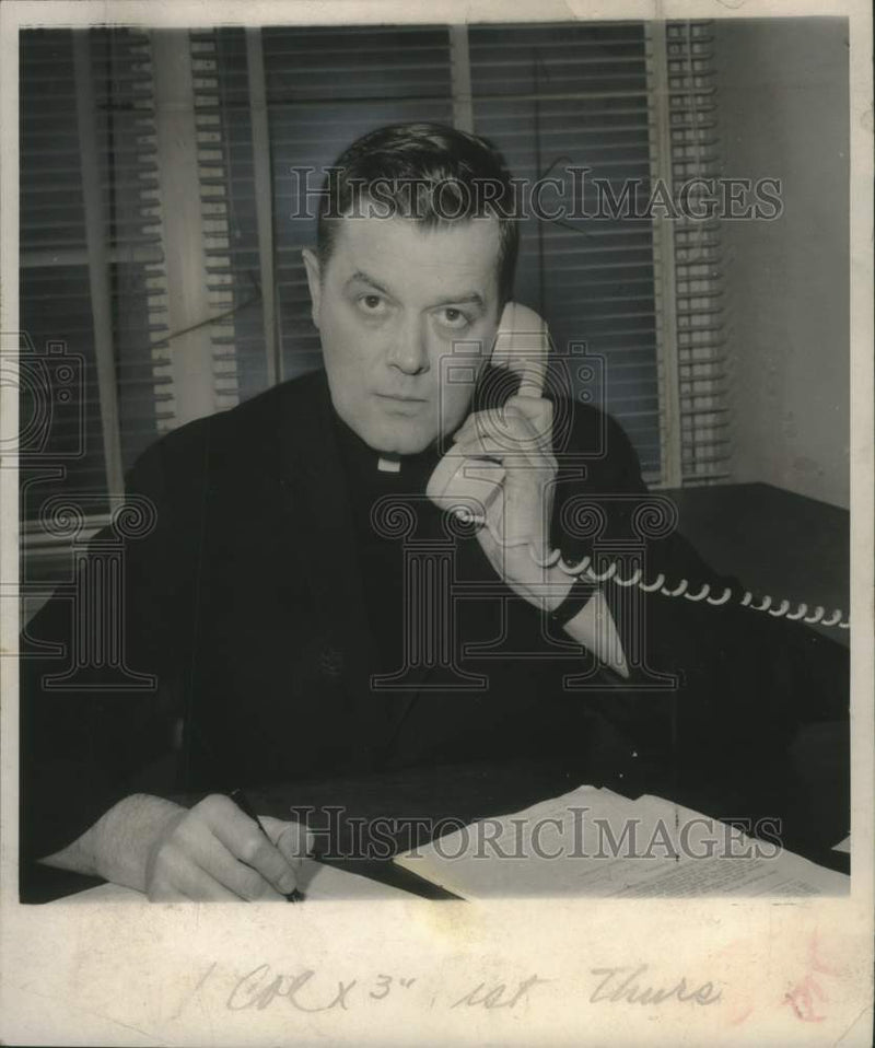 Load image into Gallery viewer, 1966 Press Photo Rt. Reverend Monseigneur John G. Nolan on the telephone
