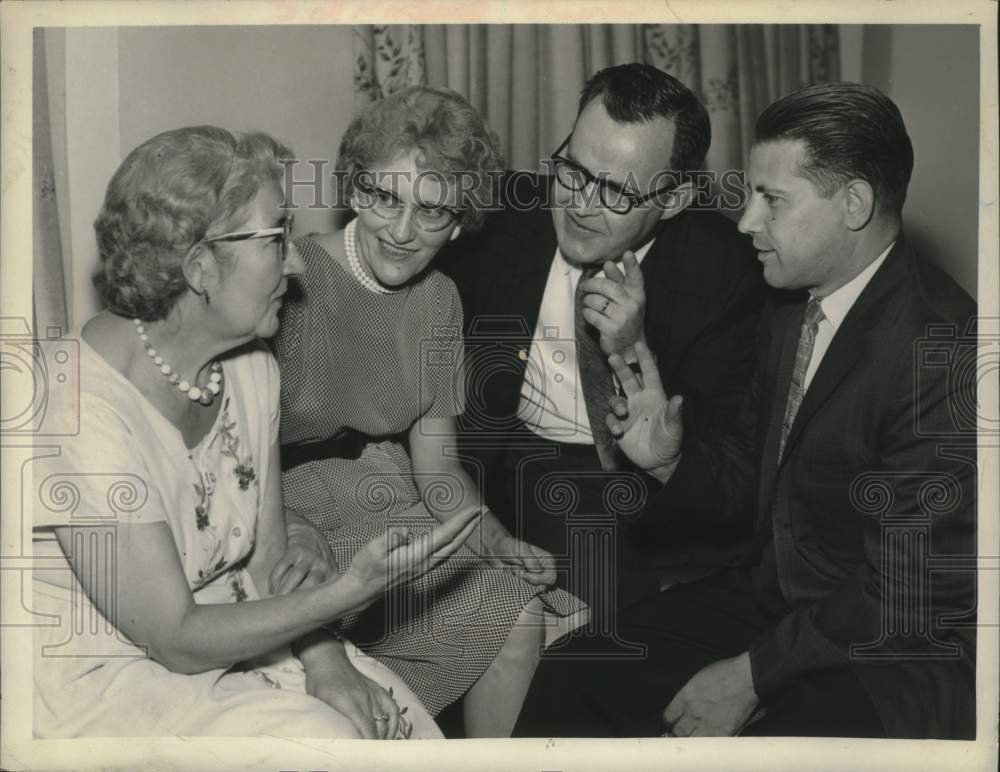 1963 Press Photo Albany, New York Hotel &amp; Restaurant Employees Union members- Historic Images