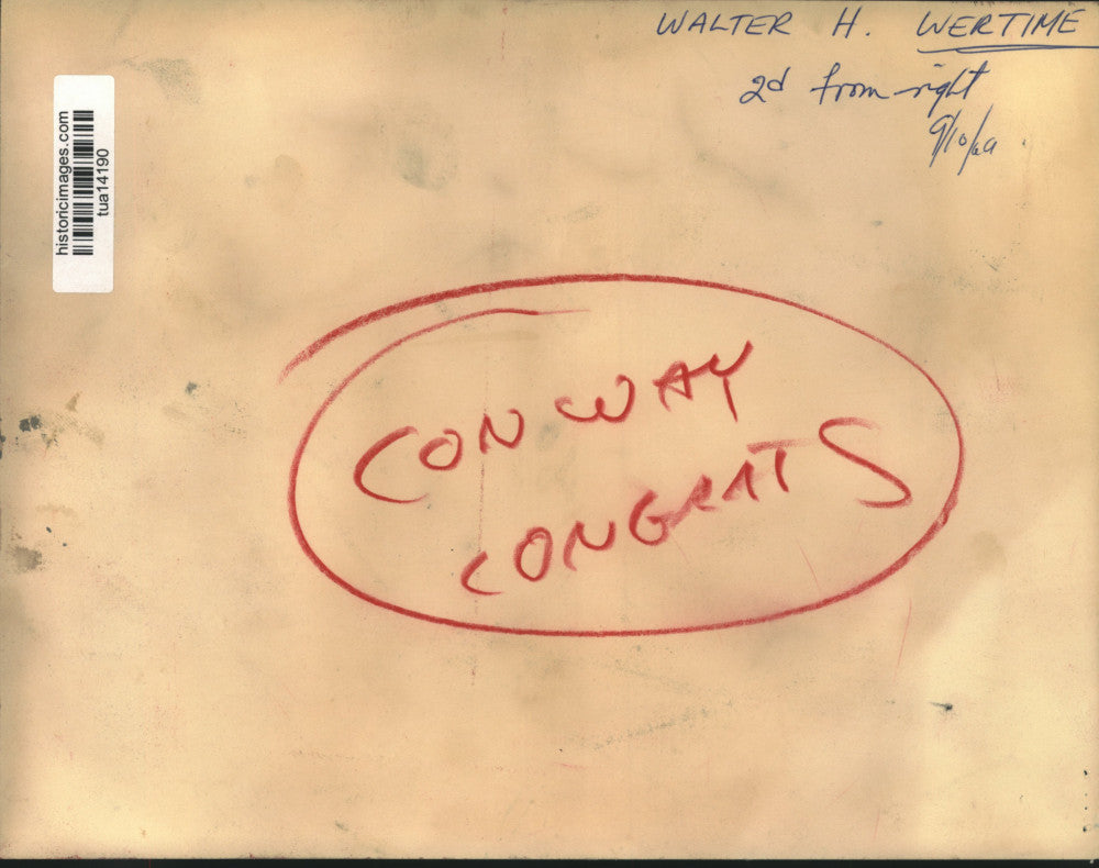 1969 Press Photo Walter H Wertime, 2nd from right, with other men - tua14190