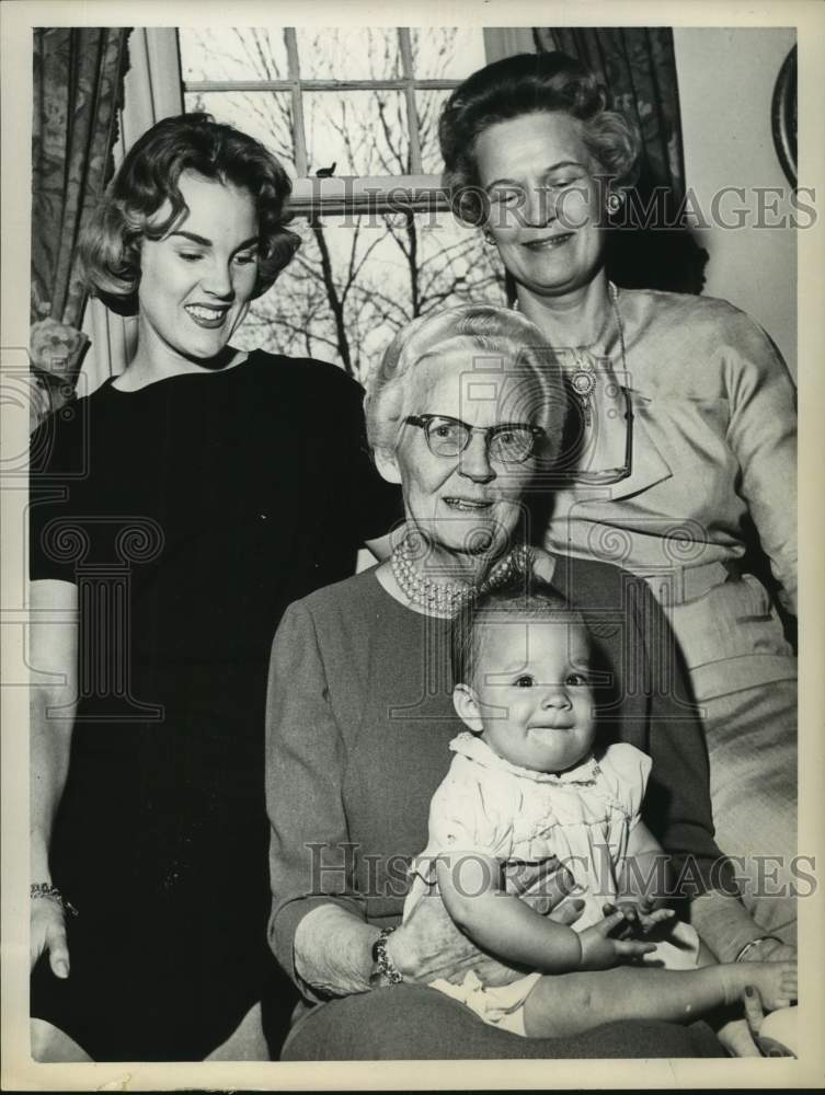 Load image into Gallery viewer, 1961 Press Photo Four generations of family pose for photo - tua14999
