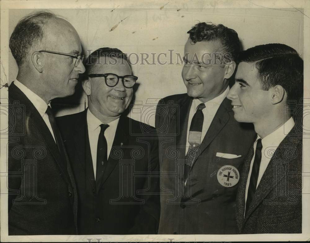 1965 Press Photo Martin F Schwartz and others attend Letterman&#39;s Banquet