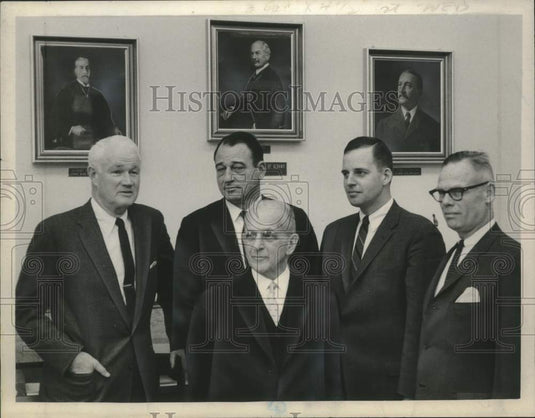 1964 Press Photo Albany, NY bank officials with portraits of past executives- Historic Images