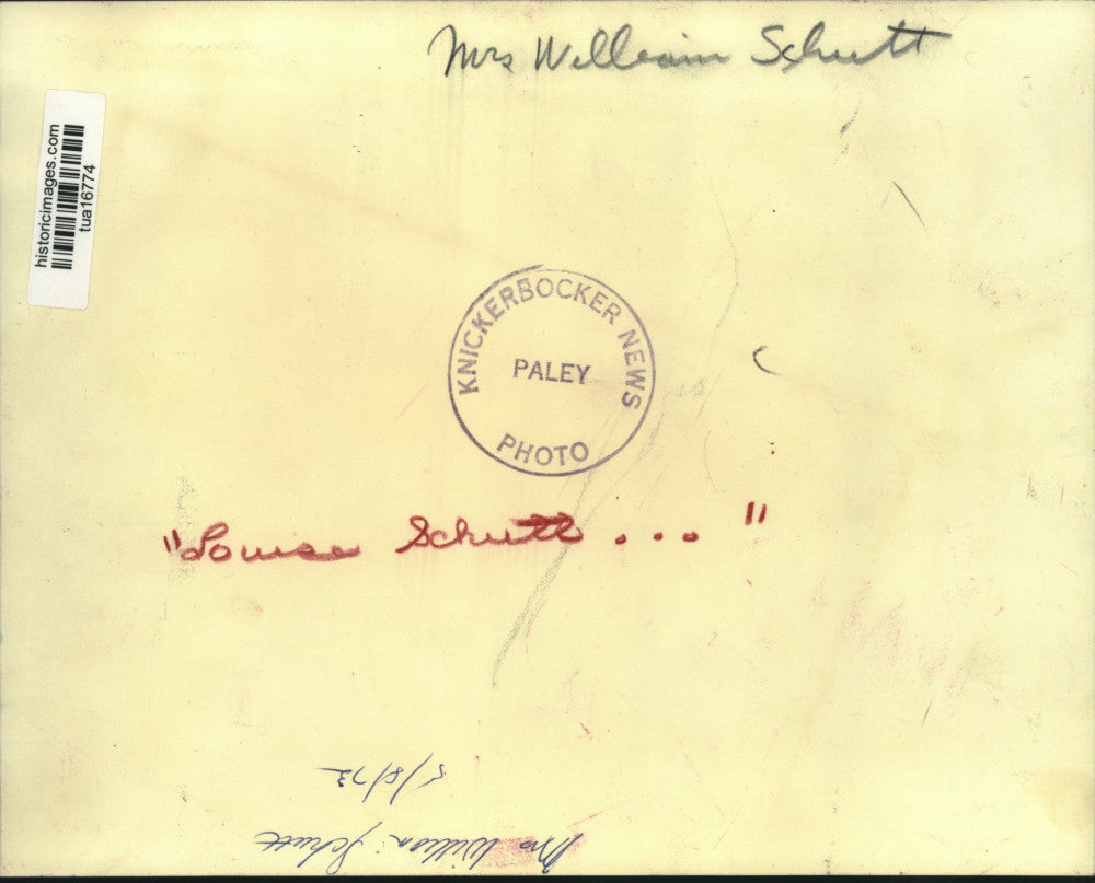 1973 Press Photo Mrs. William (Louise) Schutt reads book and looks out window